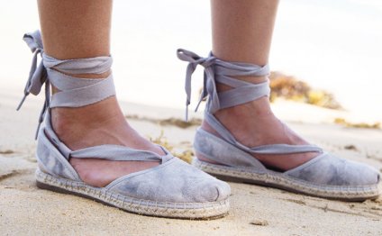 Cher - TOMS Espadrilles