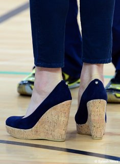 Kate wearing the woman Stuart Weitzman Corkswoon Wedges
